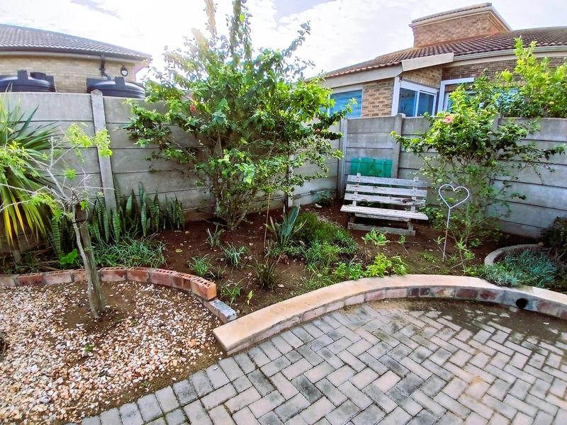 3 Bedroom Property for Sale in Stilbaai Wes Western Cape